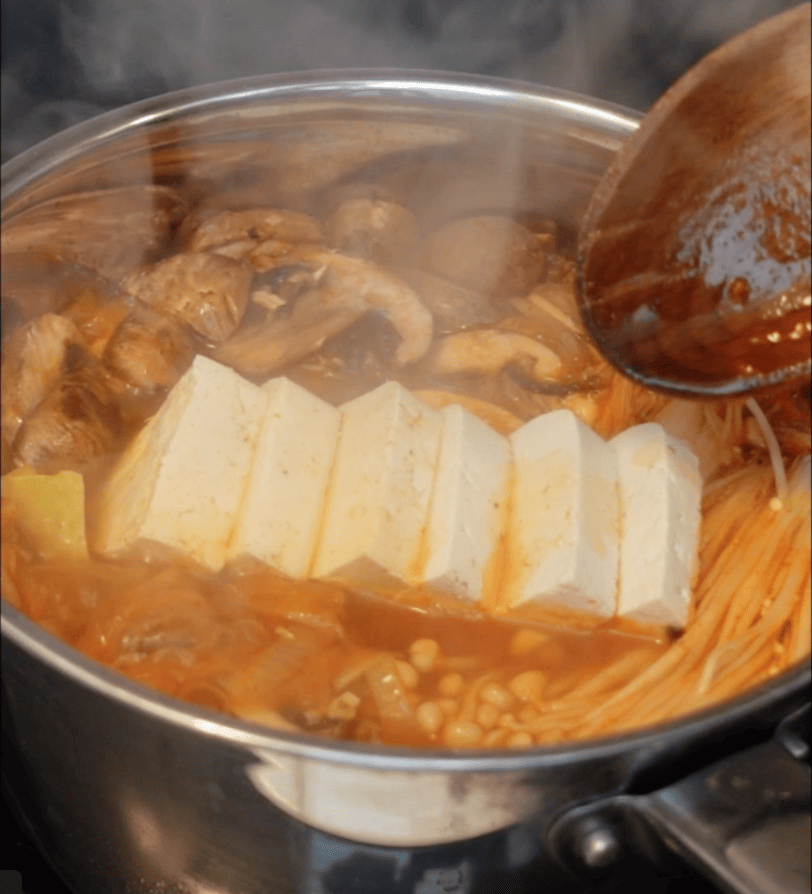 Vegan Kimchi Jjigae - add tofu