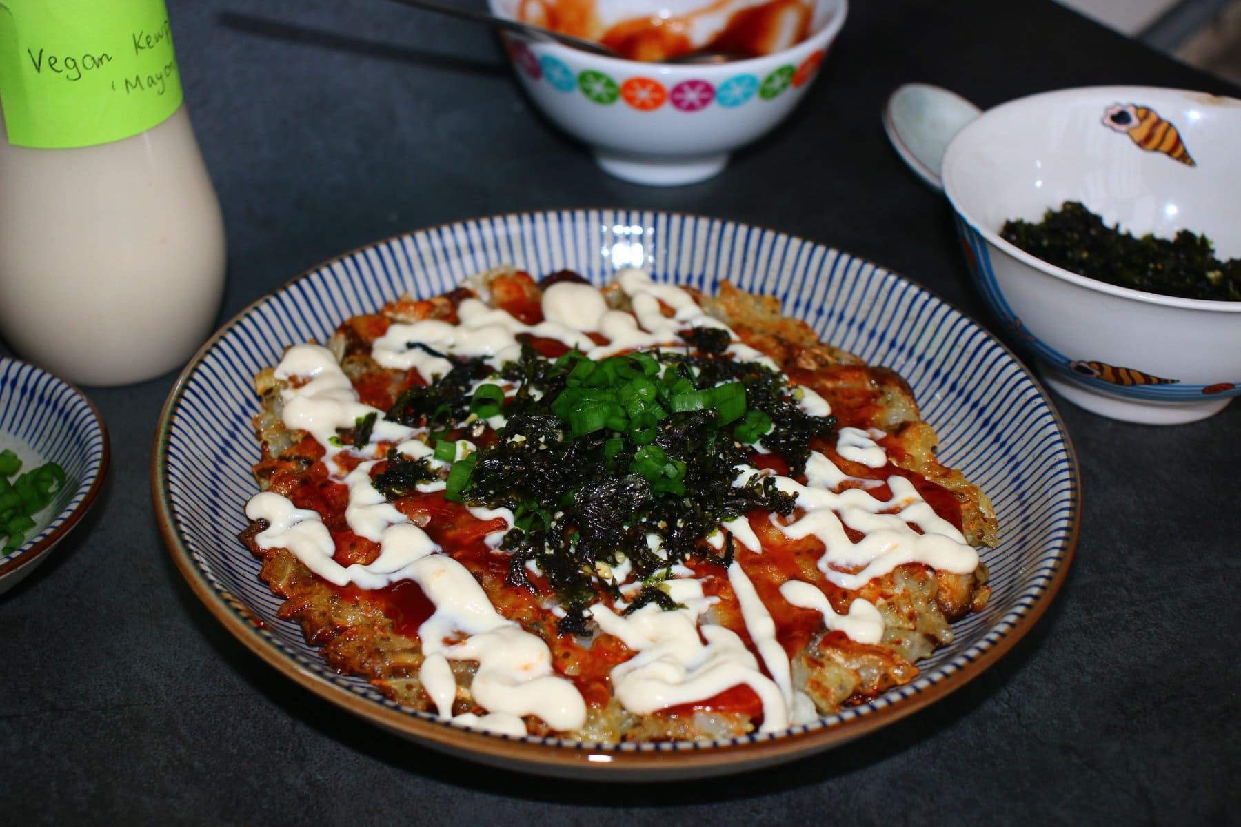 Assemble the vegan okonomiyaki