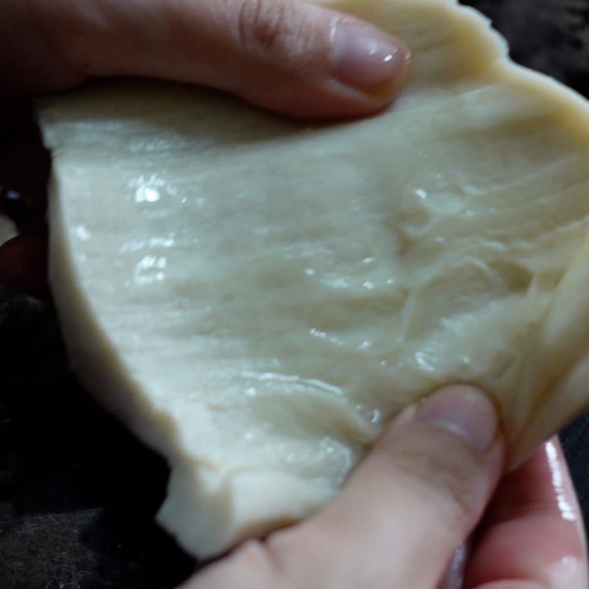Form a mushroom cutlet