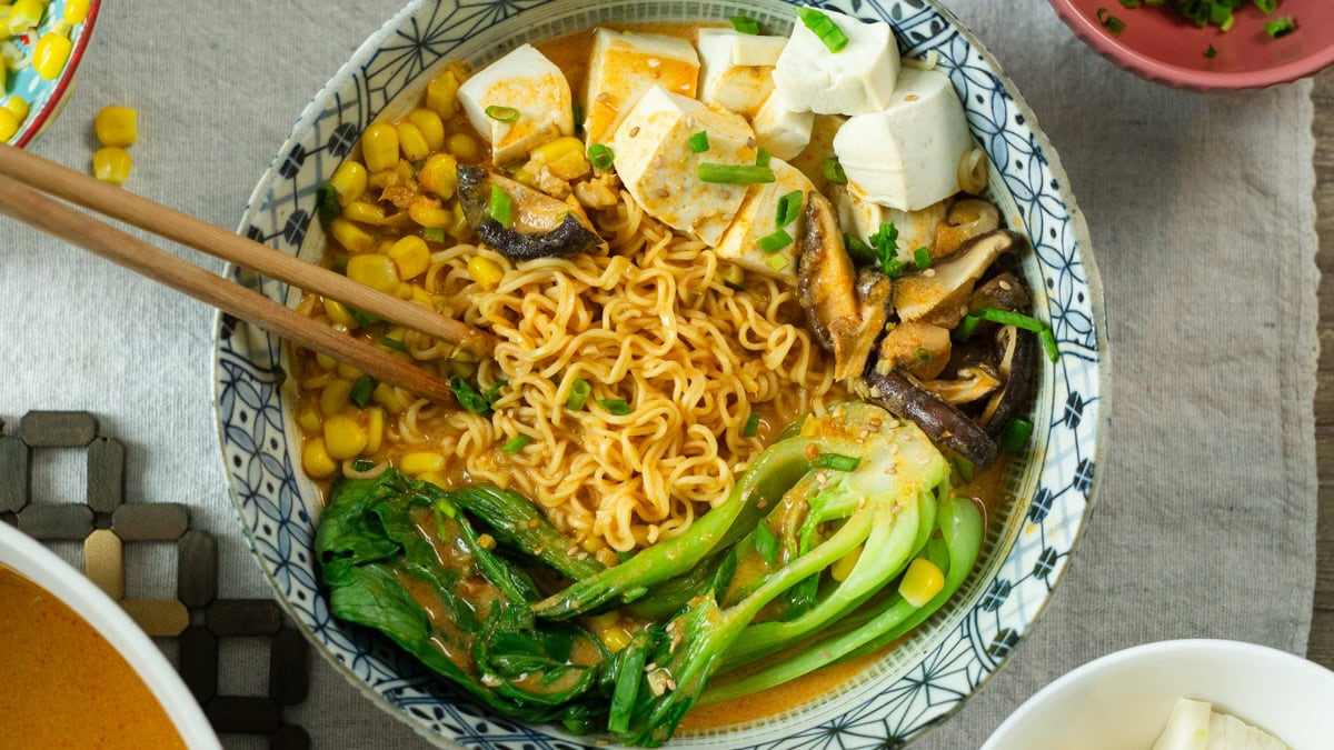 vegan miso ramen