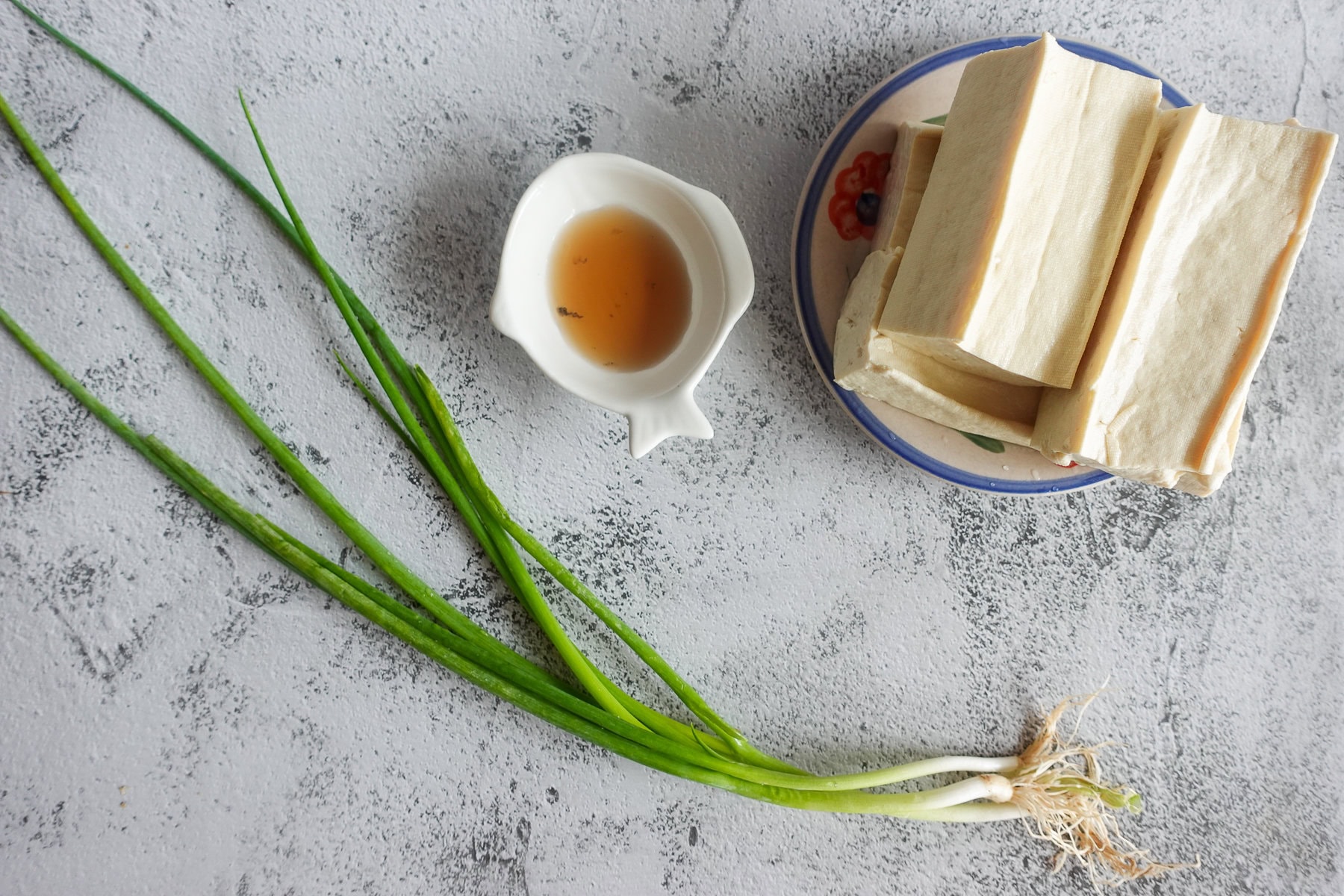Ingredients of Vietnamese Fried Tofu with Scallions