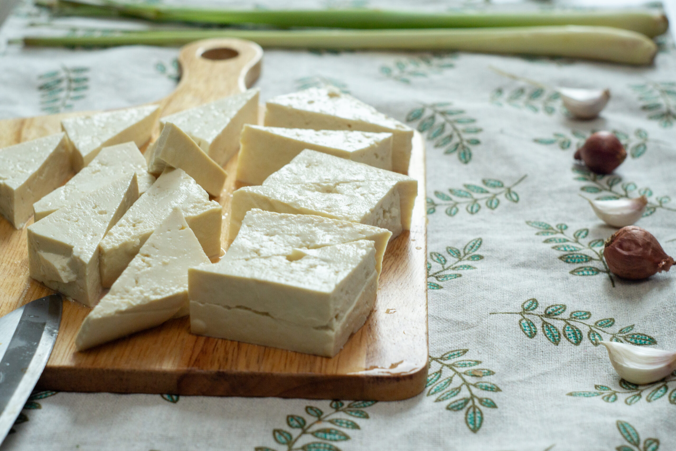 bite-sized tofu pieces
