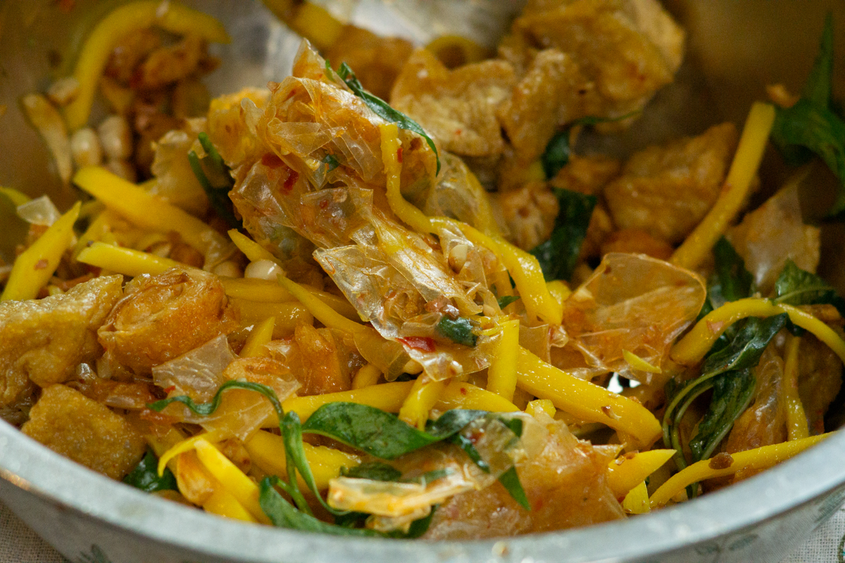 banh trang tron closed up