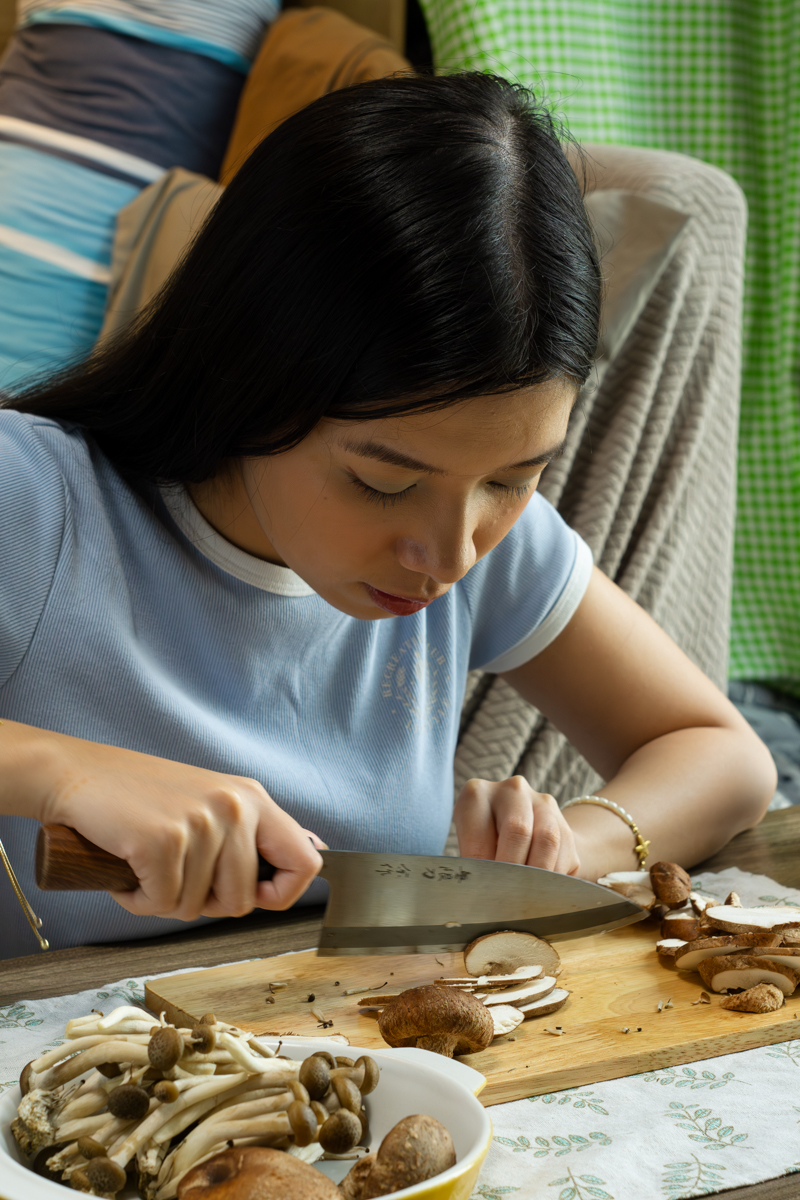 cutting the mushroom